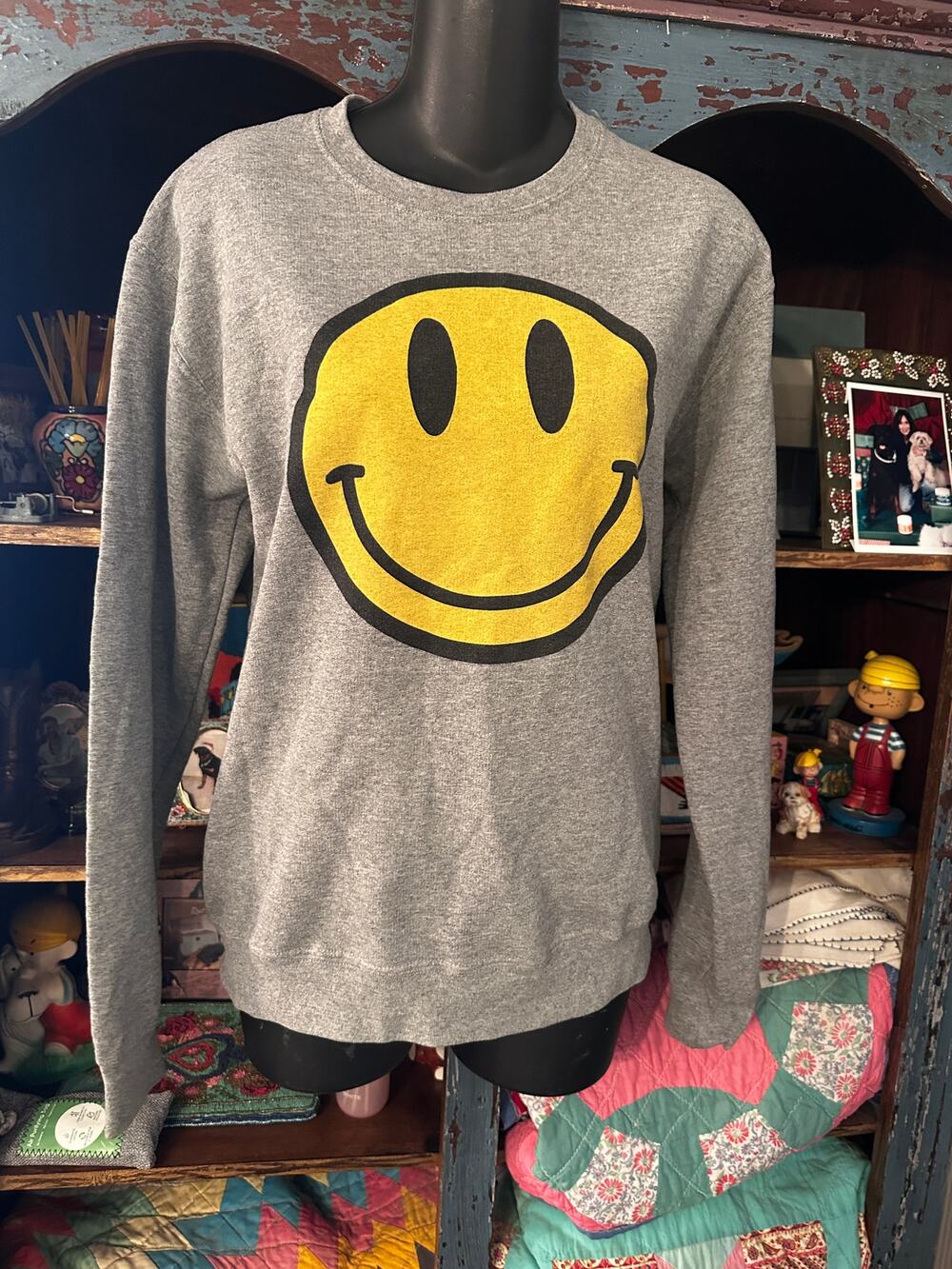 JOHN ESHAYA KITSON SMILEY FACE SWEATSHIRT S